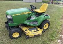 Fűnyíró és kertitraktorok John Deere X485