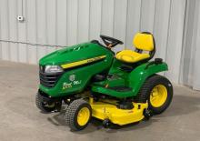 Fűnyíró és kertitraktorok John Deere X500