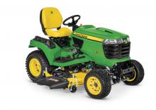 Fűnyíró és kertitraktorok John Deere X738