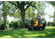 Fűnyíró és kertitraktorok Cub Cadet XT1 0R95