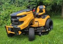 Fűnyíró és kertitraktorok Cub Cadet XT2 SLX50