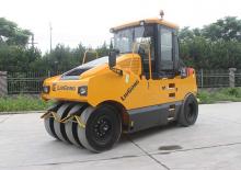 Gumihengerek Liugong 6524E