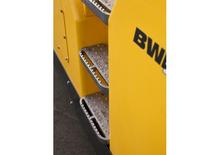 Gumihengerek Bomag BW 27 RH