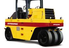 Gumihengerek Dynapac CP 221