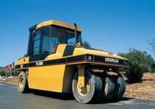 Gumihengerek Caterpillar PS 300 B