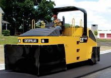Gumihengerek Caterpillar PS 360C