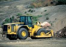 Gumikerekes dózerek Caterpillar 824 G II