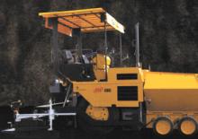 Gumikerekes finiserek Volvo ABG3870
