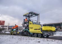 Gumikerekes finiserek Ammann AFW 400-3