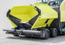 Gumikerekes finiserek Ammann AFW 700-3