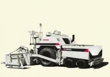 Gumikerekes finiserek Terex CR452RX