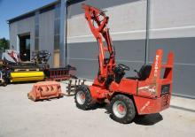 Gumikerekes homlokrakodók Weidemann 1060 D/P