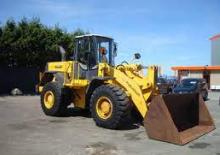 Gumikerekes homlokrakodók Furukawa 335 II