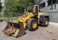Gumikerekes homlokrakodók Hanomag 35 DI