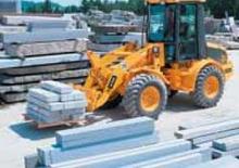 Gumikerekes homlokrakodók JCB 409 B