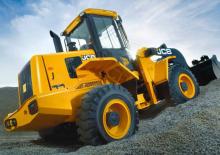 Gumikerekes homlokrakodók JCB 422ZX