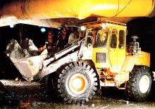 Gumikerekes homlokrakodók Volvo 4400 U