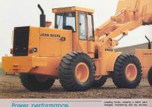 Gumikerekes homlokrakodók John Deere Construction 444 D