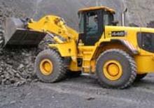 Gumikerekes homlokrakodók JCB 446 BZX