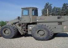 Gumikerekes homlokrakodók International Harvester 540
