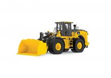 Gumikerekes homlokrakodók John Deere Construction 824 P