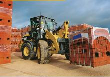 Gumikerekes homlokrakodók Caterpillar 906 H2