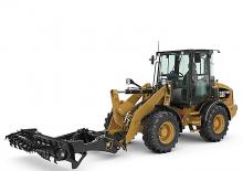 Gumikerekes homlokrakodók Caterpillar 908M