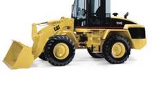 Gumikerekes homlokrakodók Caterpillar 910 F