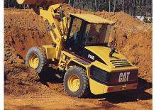 Gumikerekes homlokrakodók Caterpillar 914G2