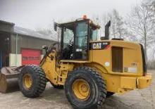 Gumikerekes homlokrakodók Caterpillar 924H