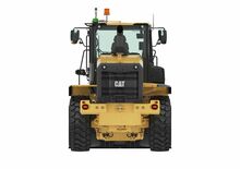 Gumikerekes homlokrakodók Caterpillar 926