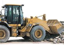 Gumikerekes homlokrakodók Caterpillar 962H