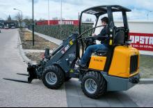 Gumikerekes homlokrakodók Giant D 263 S