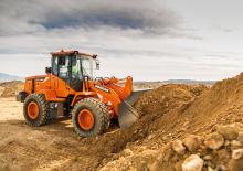 Gumikerekes homlokrakodók Doosan DL250-3