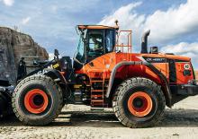 Gumikerekes homlokrakodók Doosan DL420CVT-5