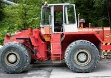 Gumikerekes homlokrakodók O&K F 1810