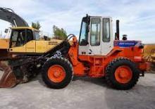 Gumikerekes homlokrakodók Fiat-Hitachi FR 90