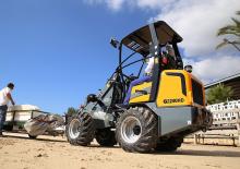 Gumikerekes homlokrakodók Giant G2200HD