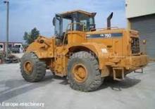 Gumikerekes homlokrakodók Hyundai HL 700-3