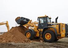 Gumikerekes homlokrakodók Hyundai HL 740-9
