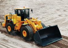 Gumikerekes homlokrakodók Hyundai HL980