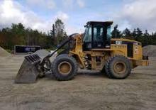 Gumikerekes homlokrakodók Caterpillar IT 38 GII