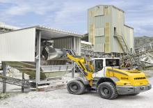 Gumikerekes homlokrakodók Liebherr L 524