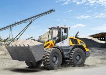 Gumikerekes homlokrakodók Liebherr L 526