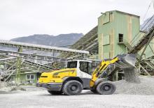 Gumikerekes homlokrakodók Liebherr L 528 Z