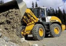 Gumikerekes homlokrakodók Liebherr L 531 B