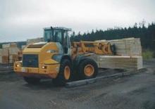 Gumikerekes homlokrakodók Liebherr L 534 P