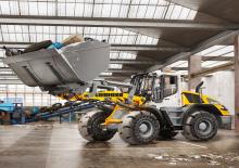 Gumikerekes homlokrakodók Liebherr L 538