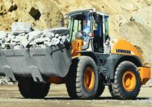 Gumikerekes homlokrakodók Liebherr L 538