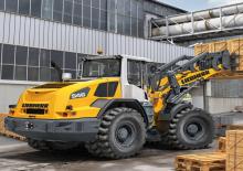 Gumikerekes homlokrakodók Liebherr L 546